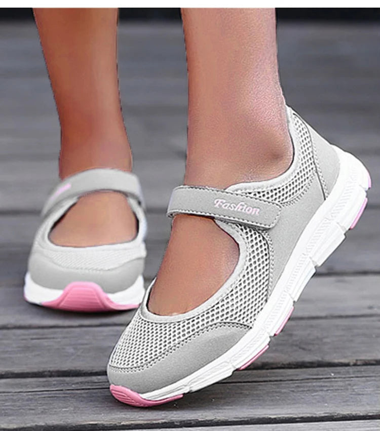 Casual Shoes 2024 New Fashion Women's Sneakers Soft Outdoor Sneakers Women Slip On Breathable Ladies Vulcanize Shoes Women Shoes