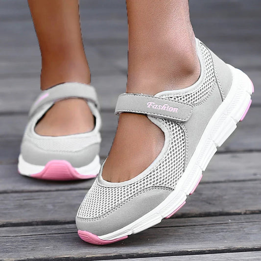 Casual Shoes 2024 New Fashion Women's Sneakers Soft Outdoor Sneakers Women Slip On Breathable Ladies Vulcanize Shoes Women Shoes