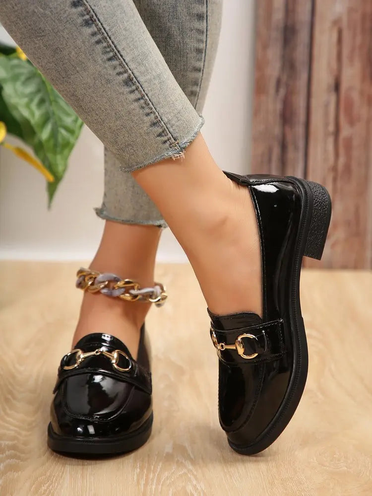 2024 Spring Women’s Leather Shoes British Style Metal Chain Black Mary Jane Low Heels Ladies Casual Loafers Plus Size 43