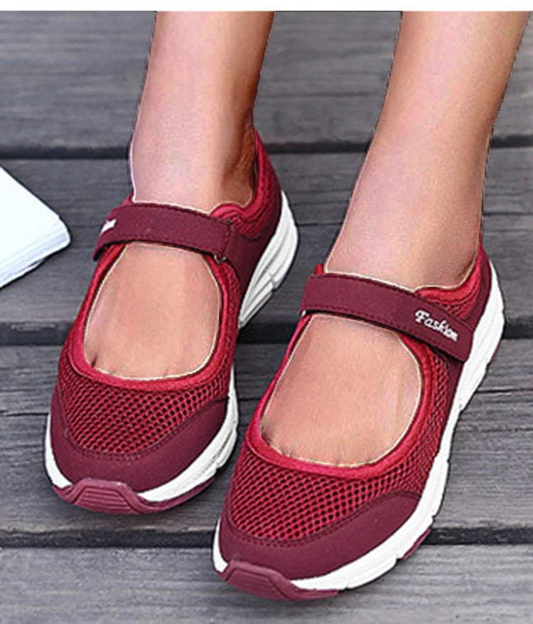 Casual Shoes 2024 New Fashion Women's Sneakers Soft Outdoor Sneakers Women Slip On Breathable Ladies Vulcanize Shoes Women Shoes