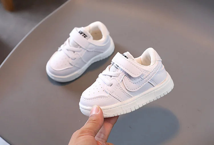 Toddler Baby Kids Fashion Design Walking Shoes Sneakers White Non-slip Casual Shoes Boys Girls Breathable Outdoor Board Shoes